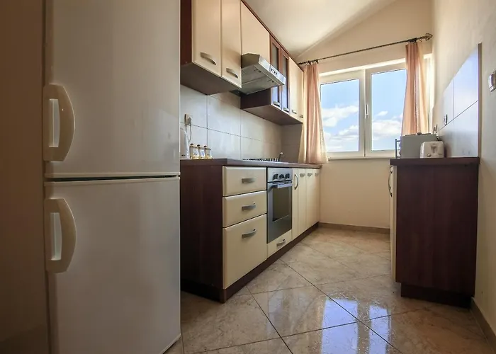 Apartment 14985b